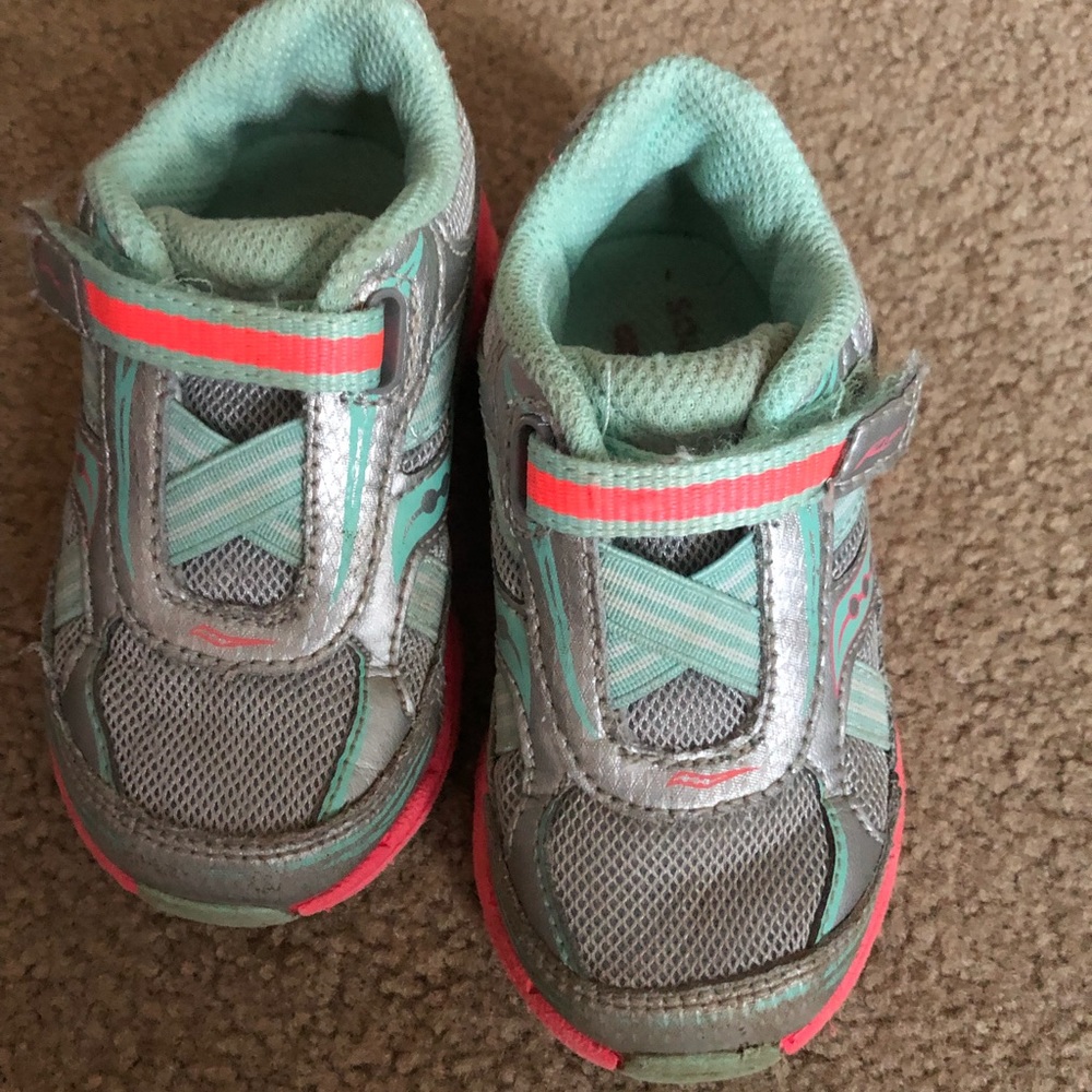 Saucony toddler sneakers